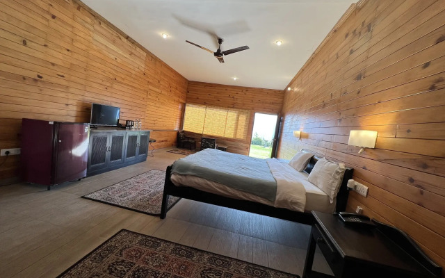 Cedar Lodge by Aahma
