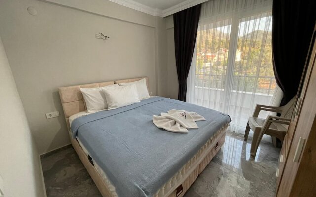 Ayilmaz Apart