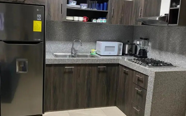 Alquilo hermoso departamento en Salinas, Ecuador