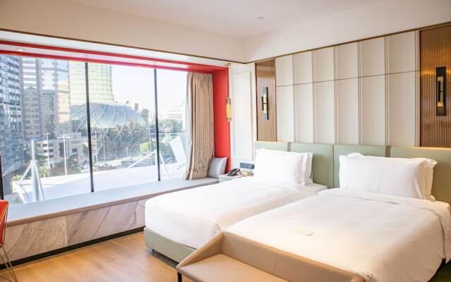 YOHO Resorts World Hotel