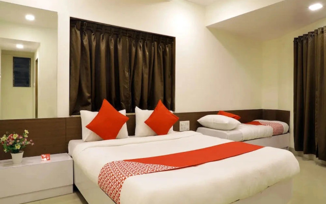 OYO 12209 Hotel Anupama