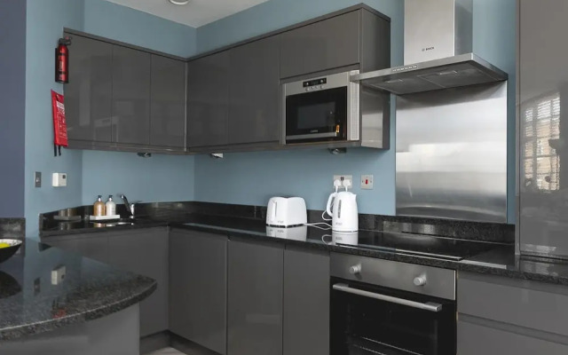 Modern Comfy 1min Walk Away From Royal Pavilion