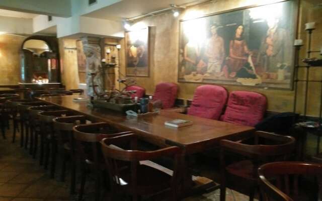 Tithora Athens Hostel