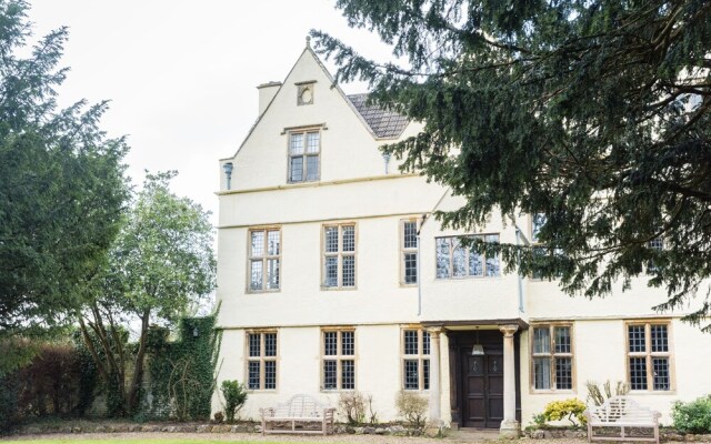 Outstanding Manor House Close To Bristol/bath