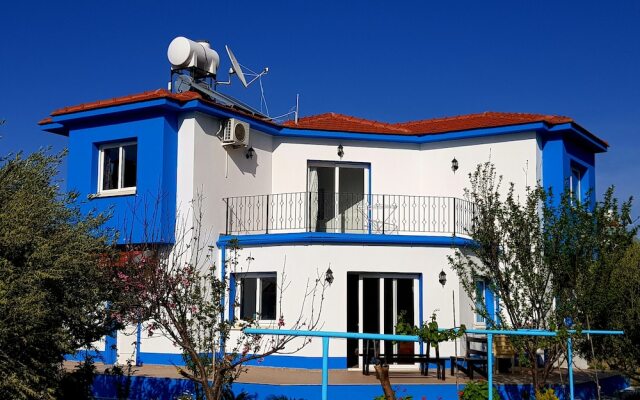 Olive Tree Villa 3 Double Bedrooms With Spectacular Mountain Sea View