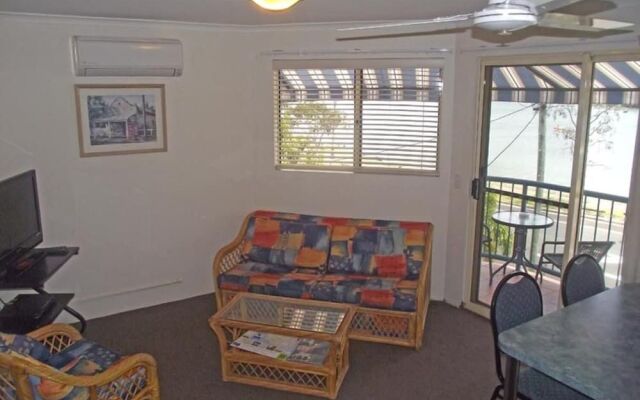 River Sands Apartments
