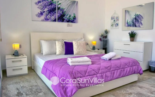 Impressive Villa Exclusive Sea Caves Walk to Taverns Sleeps 11 Ref 507