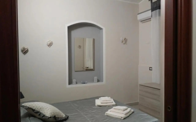 Via Roma 12