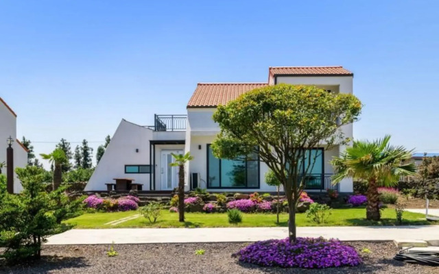 Seogwipo Naple Unshared House Pension