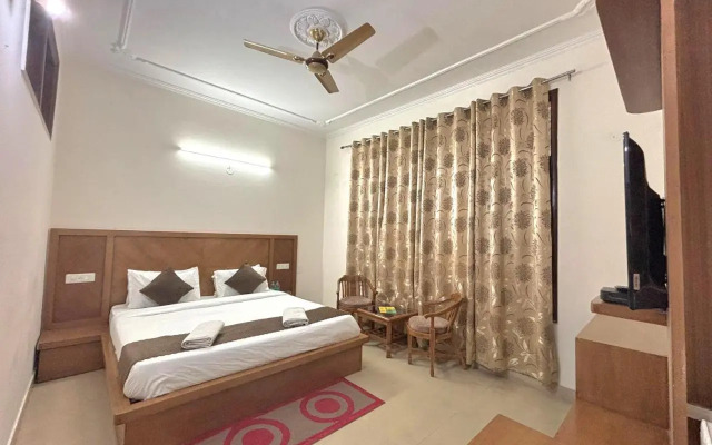 OYO 27648 Kasauli Greens