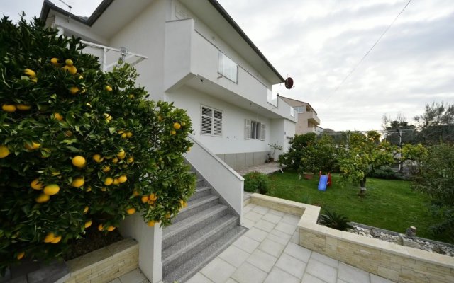 Apartment Sveto - 400 m from beach: A1 Biograd, Riviera Biograd