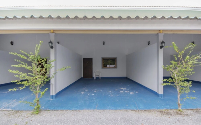 75310 Canalis Resort
