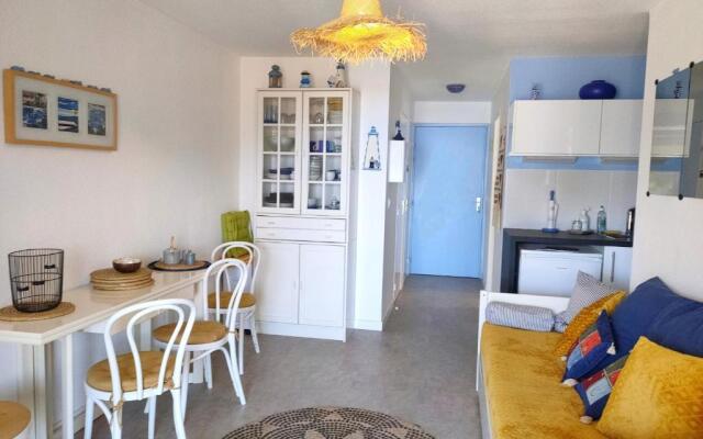 Appartement avec terrasse vue mer, proximité plage, place parking