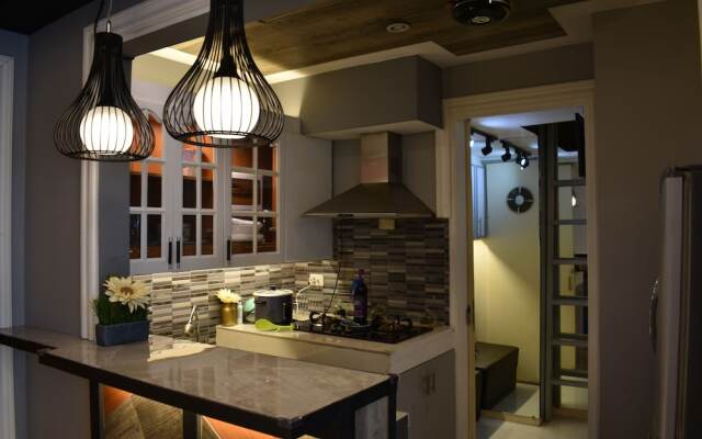 Stunning Eastwood Condo Suite