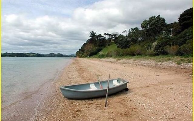 Bay Of Islands Beachhouses