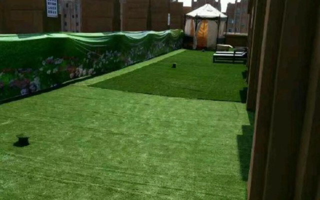 Xinwei Business Hotel