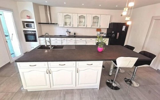 Villa Moderne Centre Piscine 5mn Mer