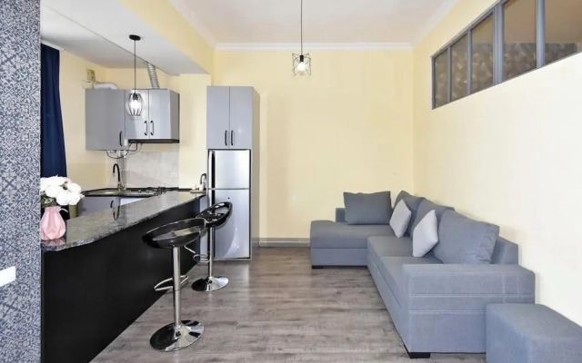 RetroCity at Komitas Avenue Apartment