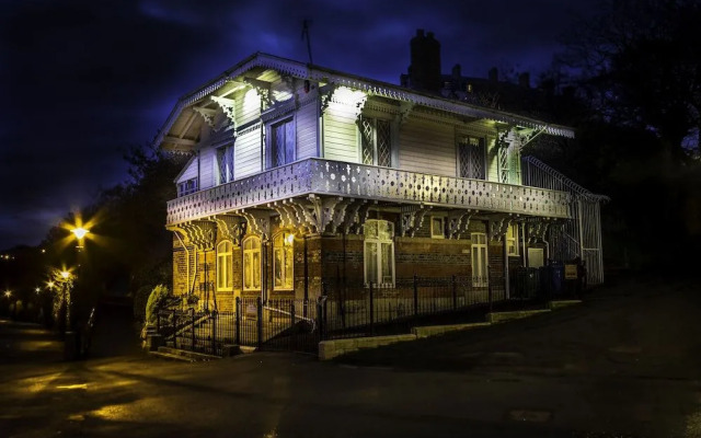 The Spa Chalet - Sea Views Pool Spa Gym