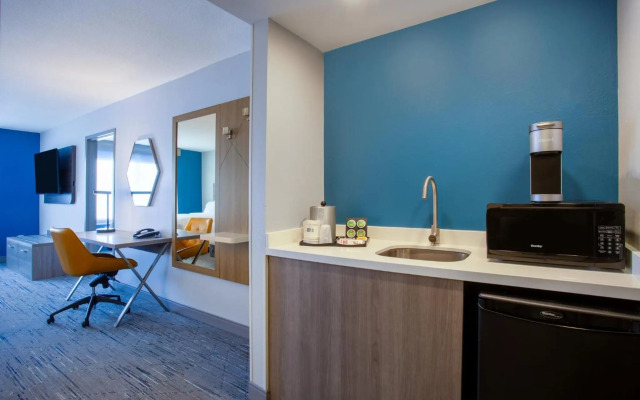 Holiday Inn Express & Suites Bradenton East-Lakewood Ranch by IHG