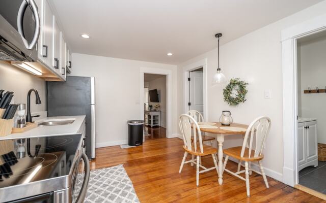 Historic Ludlow Apt B