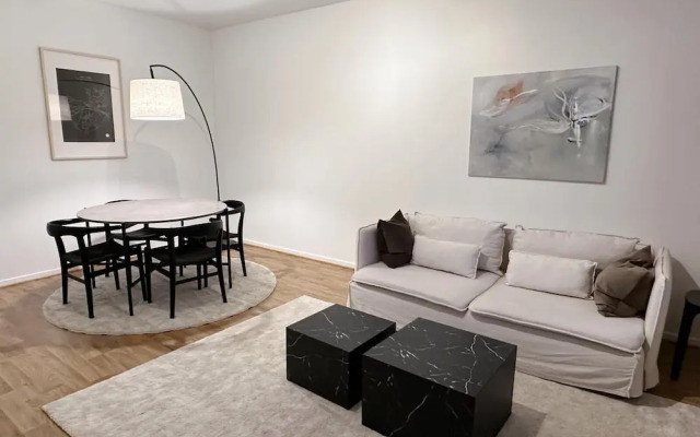 Bright & Cozy 2BR Home in Central Lahti