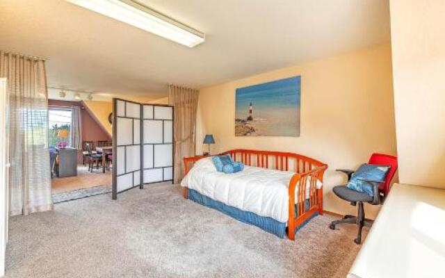 Surf Watch House in Copalis Beach