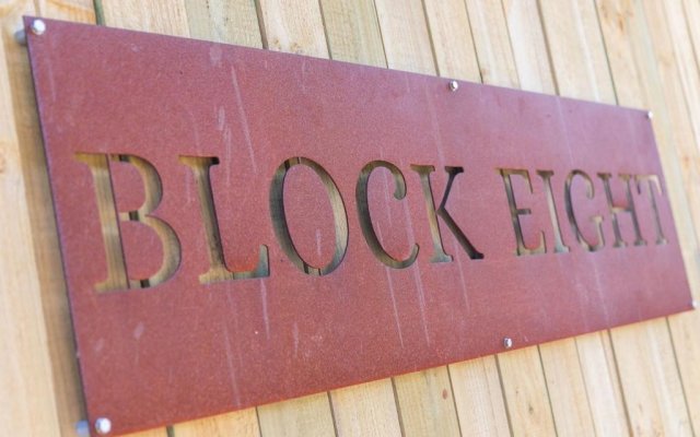 Block Eight Entire Estate All 5 1br Luxury Retreats