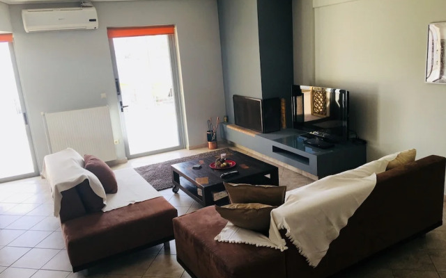 Cozy Flat With Acropolis View