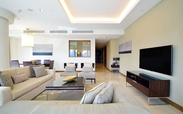 Key Host - Downtown Dubai Mall