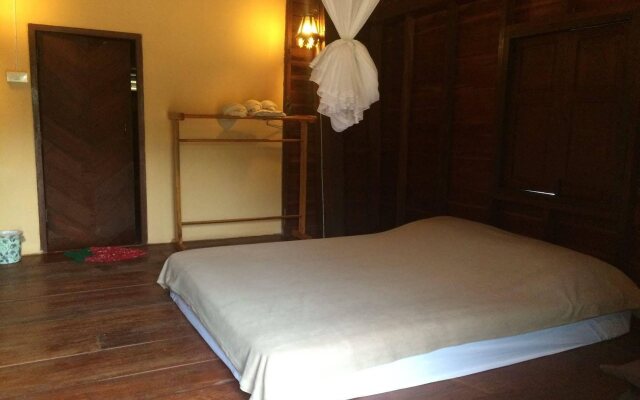 Baan Lhong Doi Resort