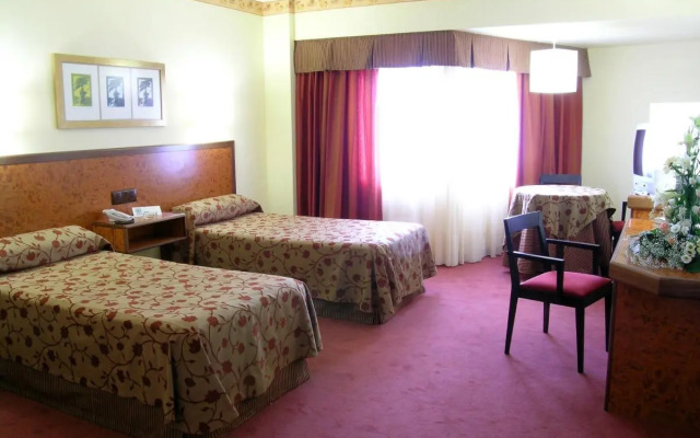 Hotel Sercotel Cuatro Postes
