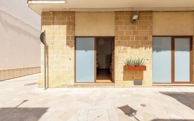 4129 Casa Sabre by Barbarhouse