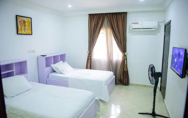 Furnished 4 Beds Semi-det House in Abuja, Nigeria