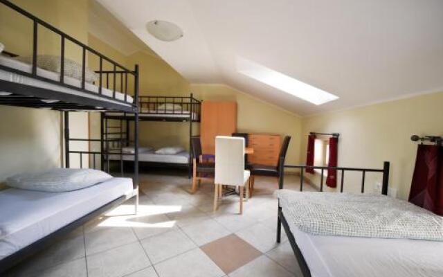 Hostel X Point