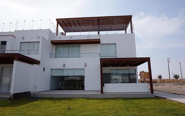 Casa 18 en Nuevo Paracas, Condominio Privado