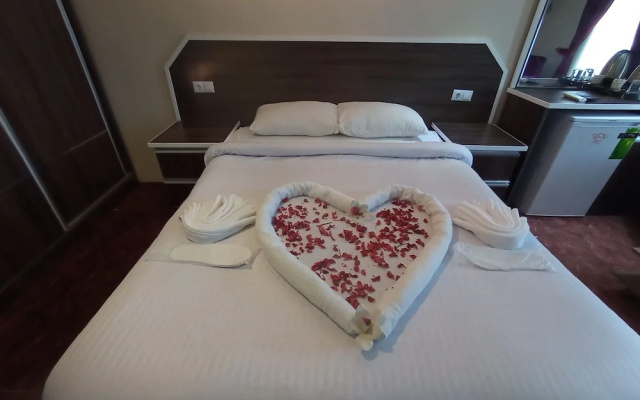 Ceren Otel