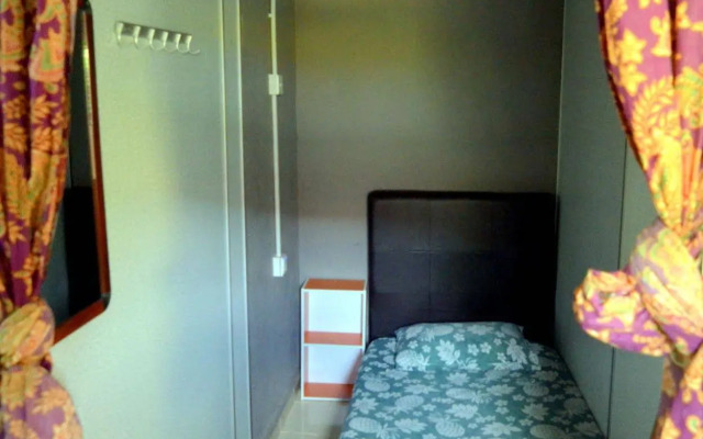 Zackry Guest House