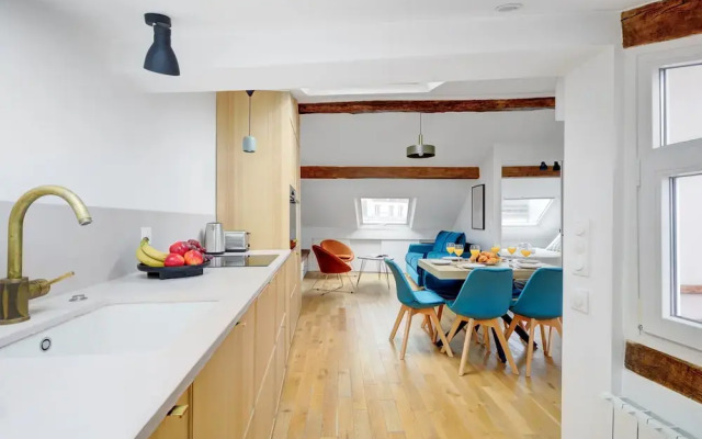 Cozy & Elegant Retreat Near Notre-Dame