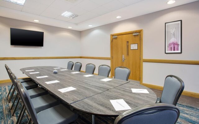 Leonardo Hotel Liverpool 