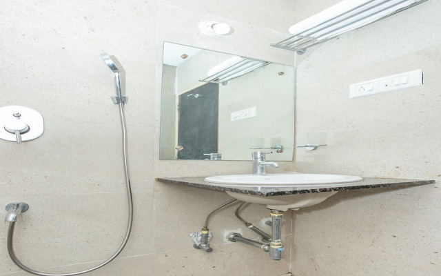 FabHotel Khushi Comforts