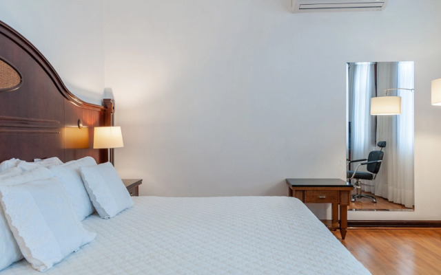 Johnscher by SJ - San Juan Curitiba