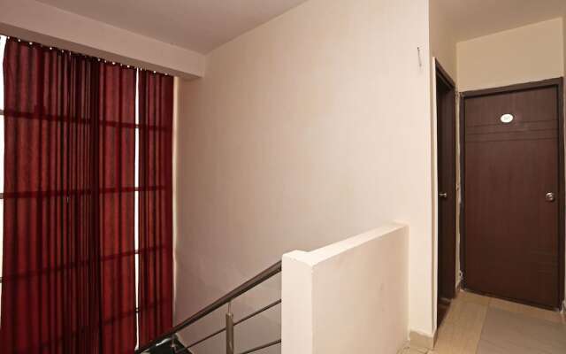 OYO 8497 near Delhi Airport