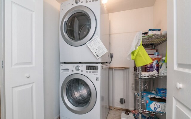 Runaway Bay Resort by BBG