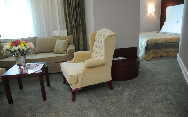 Paradise Island Hotel