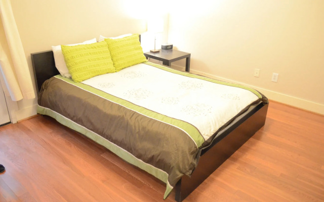 Modern B & B