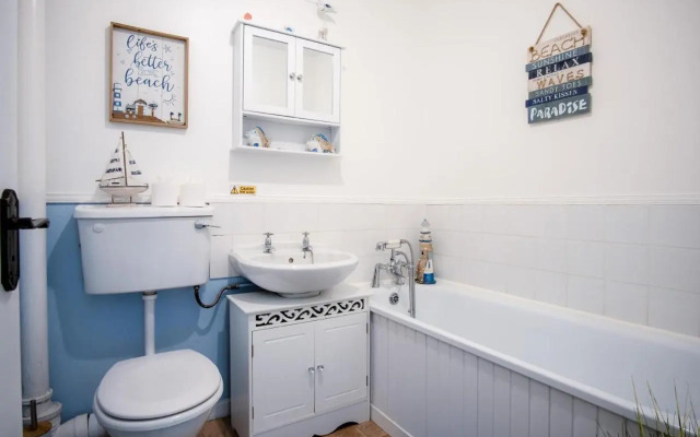 Bayview 32 - 2 Bedroom Chalet - Bayview Oxwich