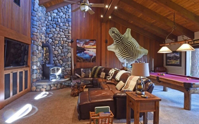 Dollar Point Getaway