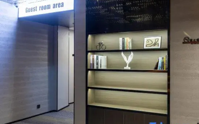 Pengpai Light Luxury Hotel (Chongming Chenjiazhen)