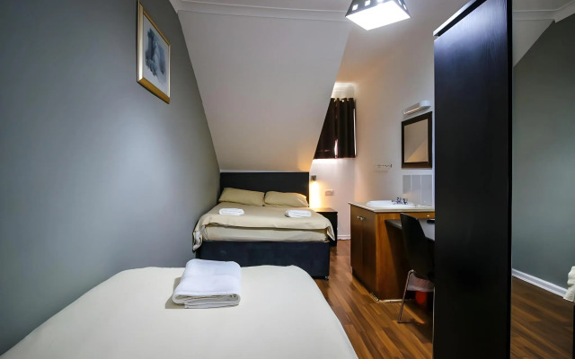 Charing Cross Hotel
